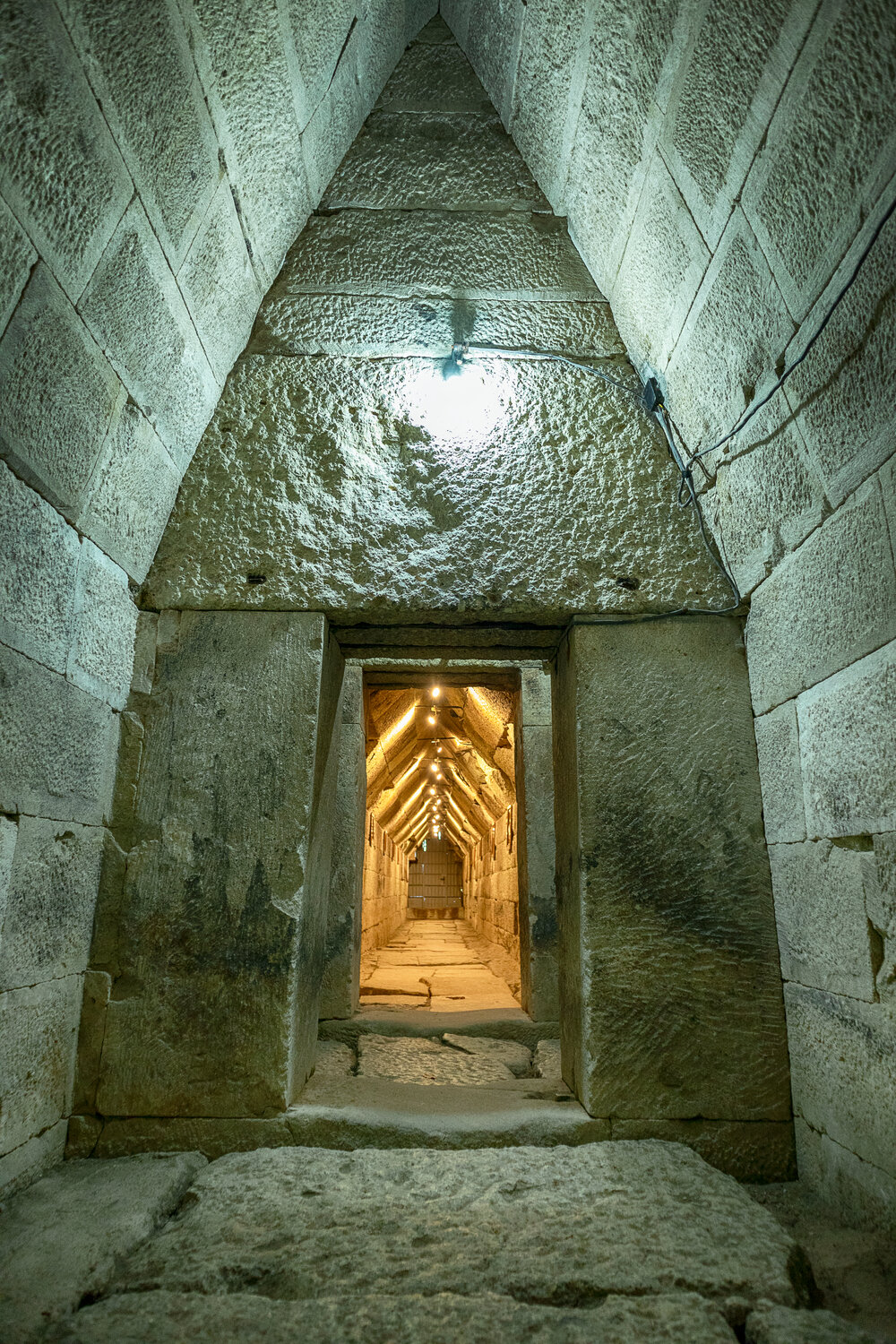 Birding in one of the most ancient European countries (Birds & Ancient History) -NEW-